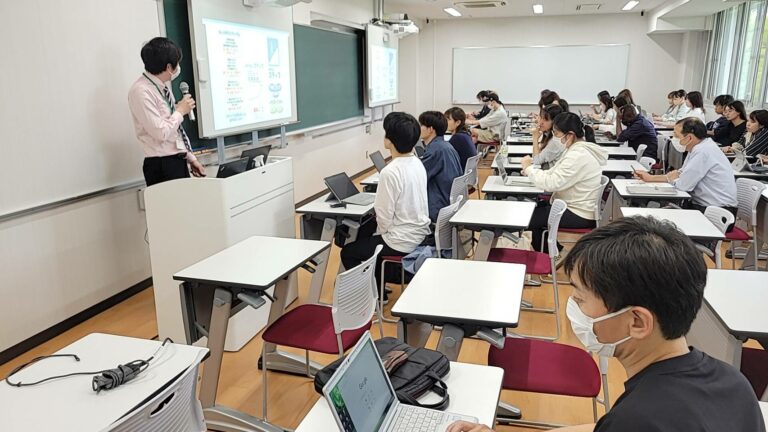 岡山大学で授業を担当しました。